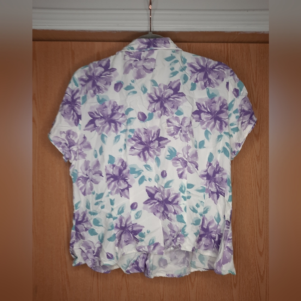 Emma James Short Sleeve Floral Button-Up Shirt Size 16 - Picture 3 of 5